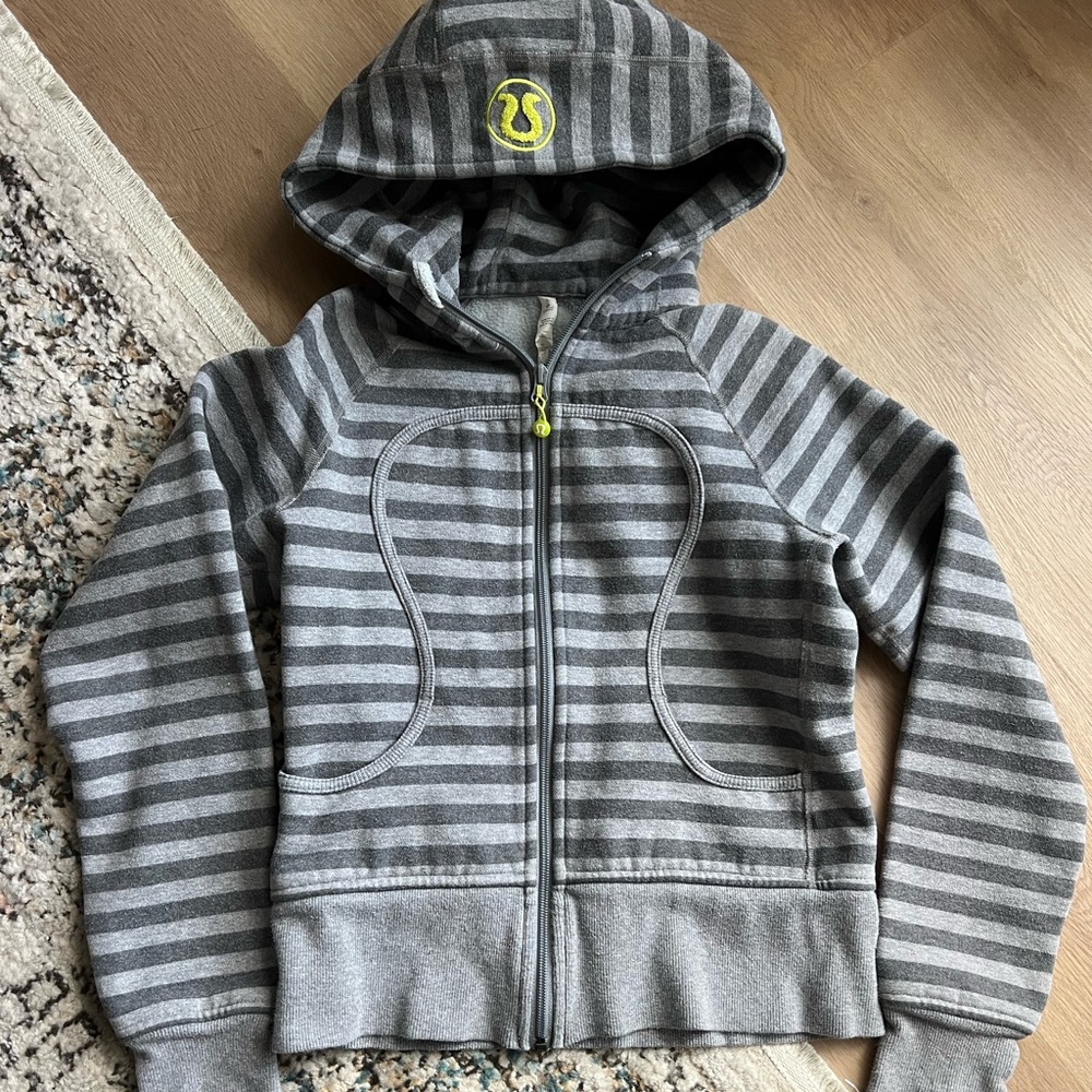 Lululemon Scuba zip front hoodie